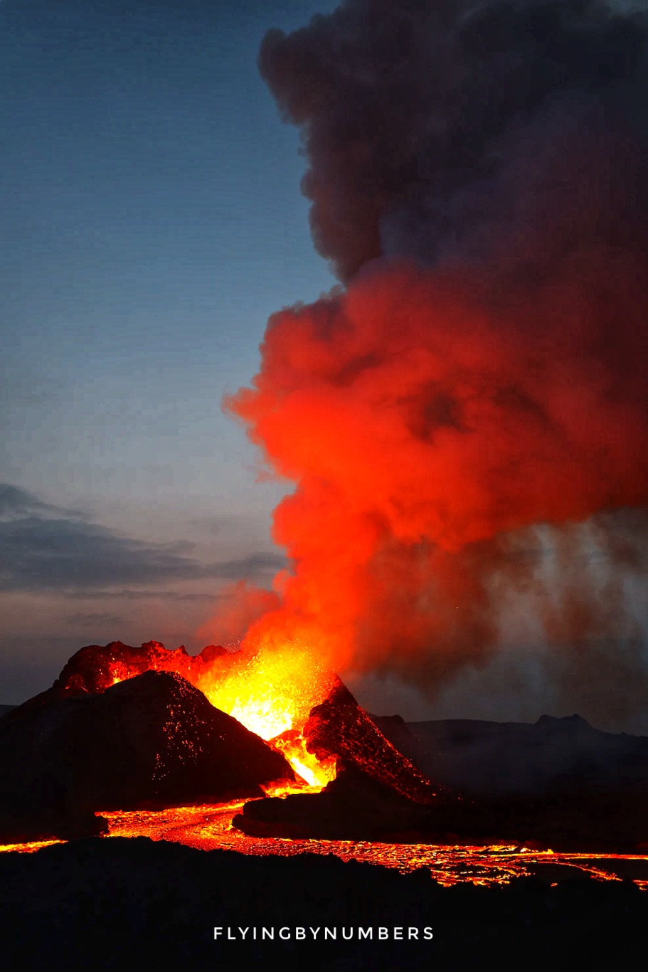 Icelandic volcano eruption and ash cloud