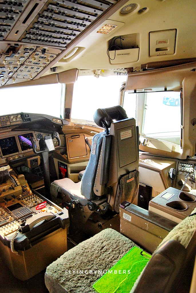 Cockpit jumpseat of a Boeing 777 commercial aircraft